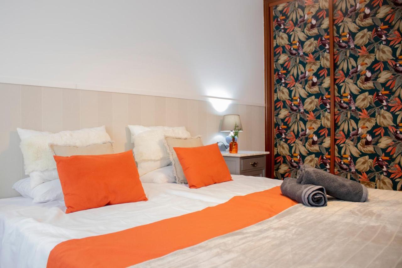 Luxury Singular Apartamento 4 Dormitorios Santiago de Compostela Luaran gambar