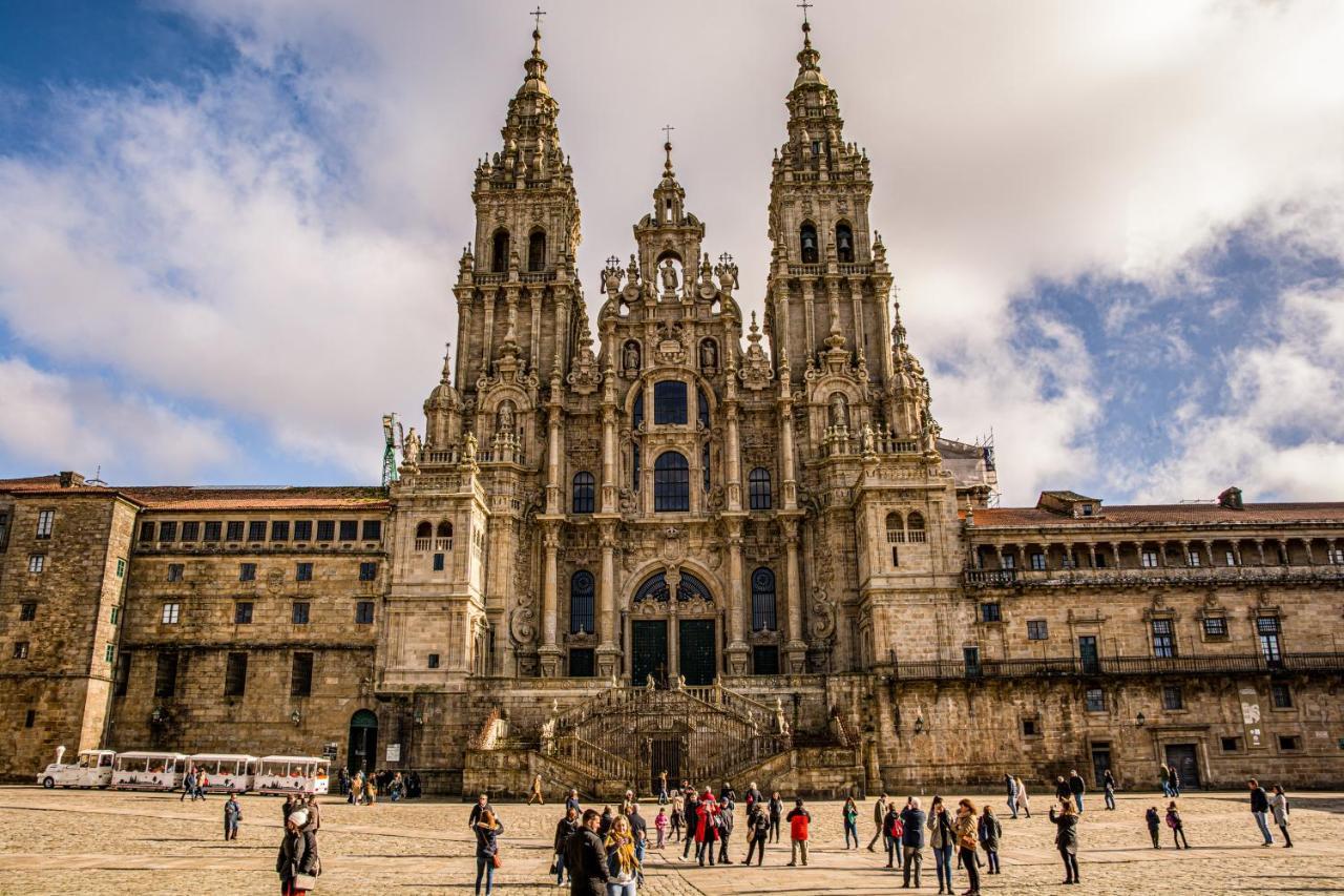 Luxury Singular Apartamento 4 Dormitorios Santiago de Compostela Luaran gambar